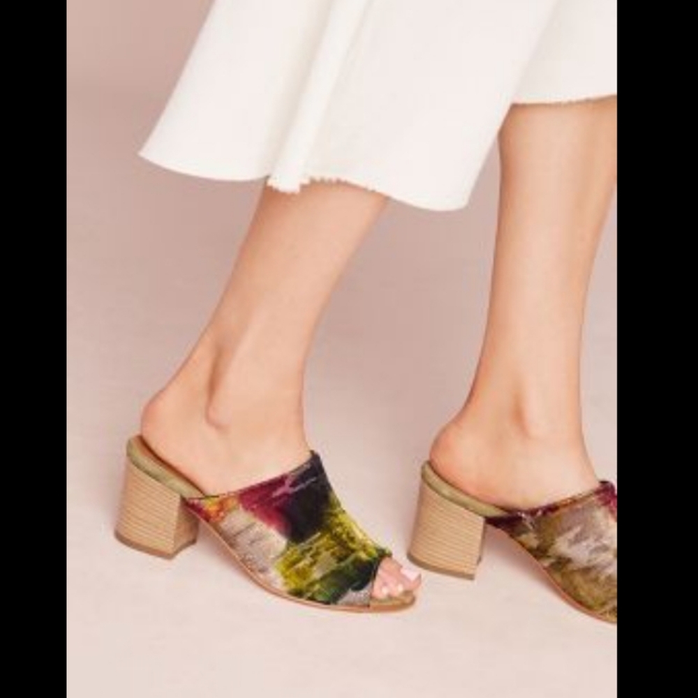Firenze Garbo Velvet Heeled Mules size 9